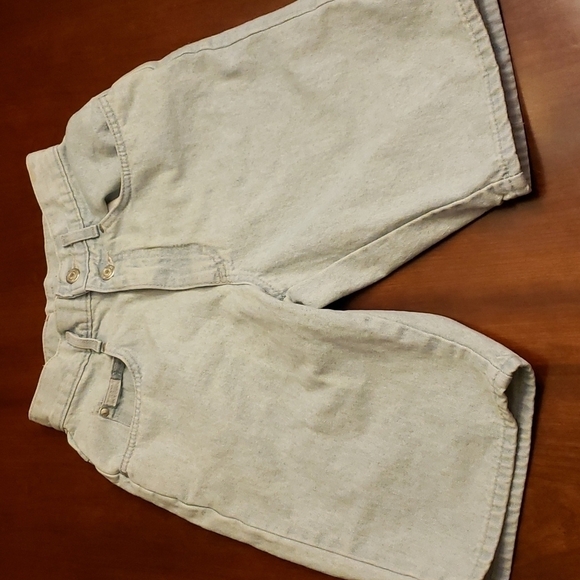 VINTAGE Lee Ribcage High Waist Denim Shorts 23" Waist Light Wash 10" inseam - Picture 1 of 15